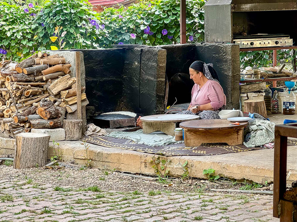 Cave Karatas Restaurant 